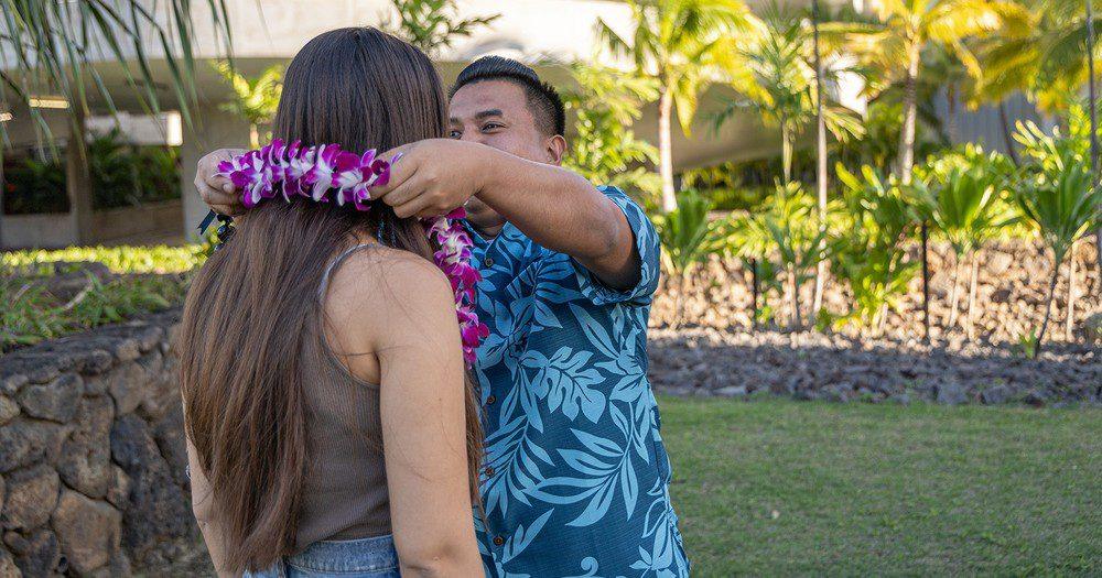 Maui Airport Lei Greeting Reviews
