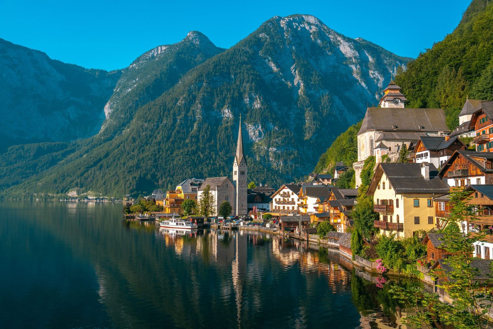 How Many Days in Salzburg and Hallstatt