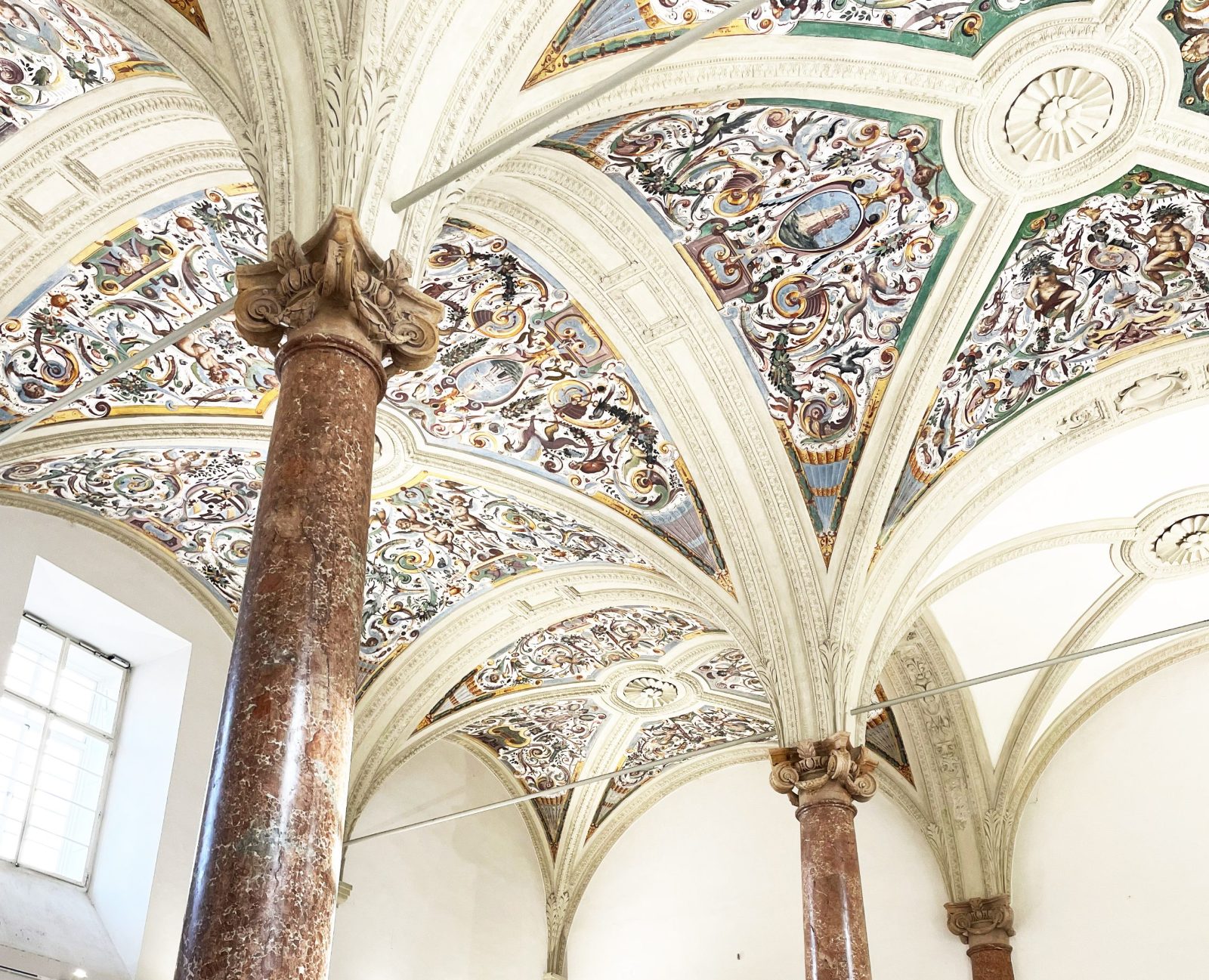 Grotto-style Vaulting