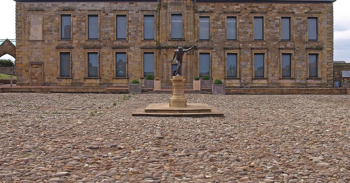 Cholmley House