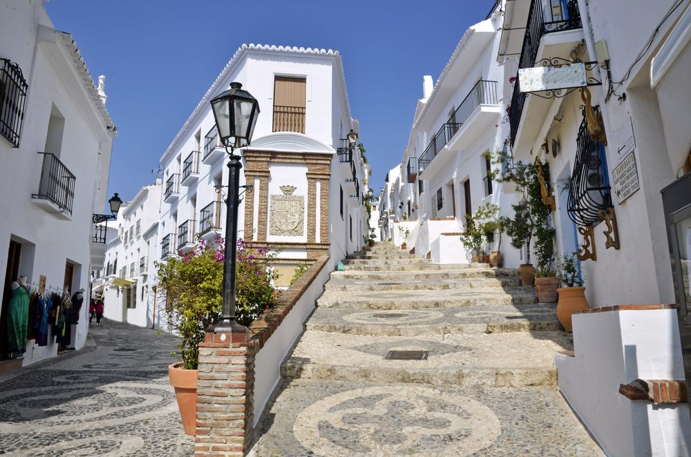 How to Get From Nerja to Frigiliana