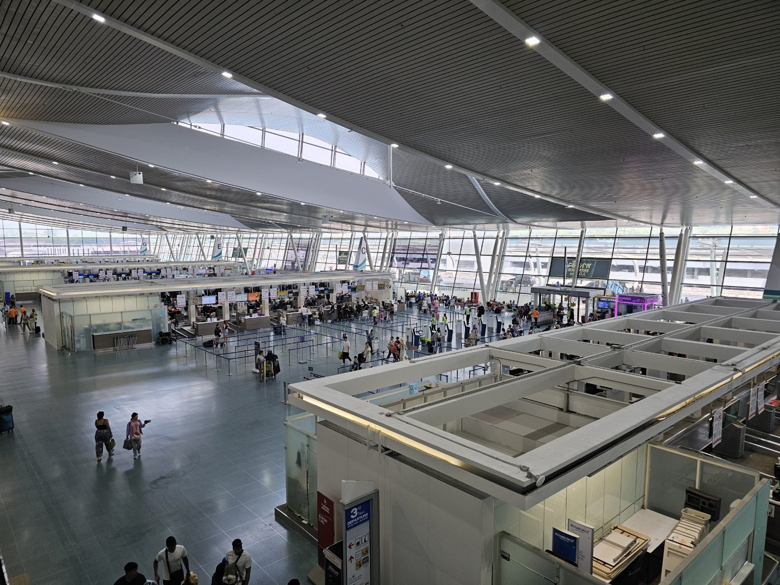 Phuket Airport to Khao Lak Bus Timetable