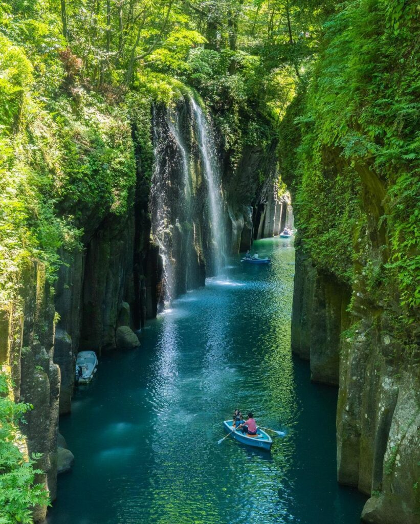 How to Get to Takachiho Gorge From Fukuoka