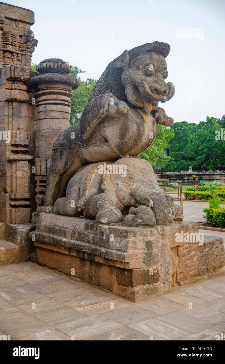 Gajasimha Sculptures