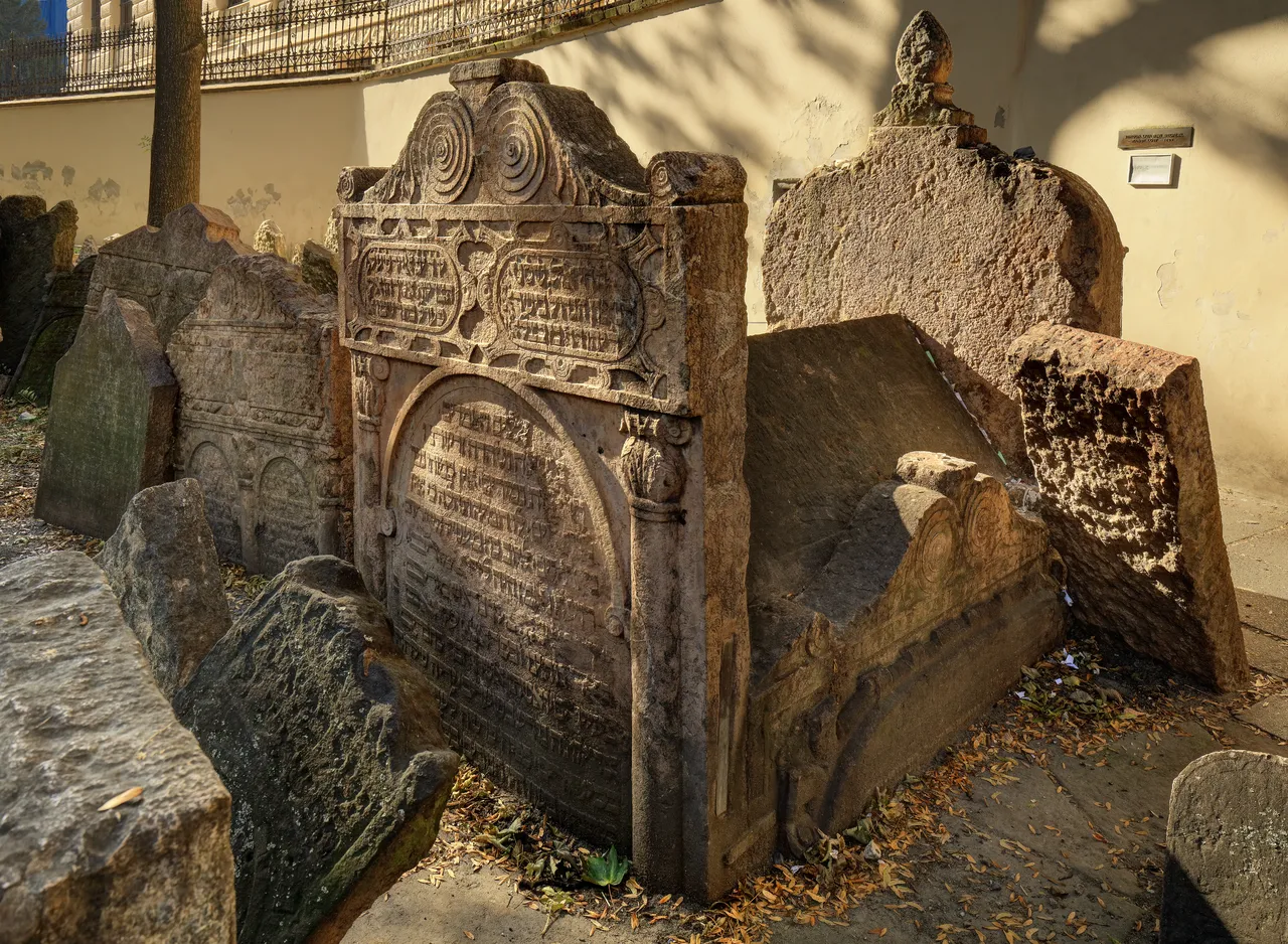 Old Jewish Cemetery