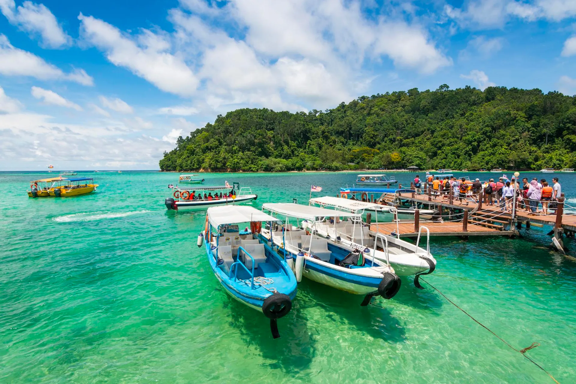 How to Go to Manukan Island From Kota Kinabalu