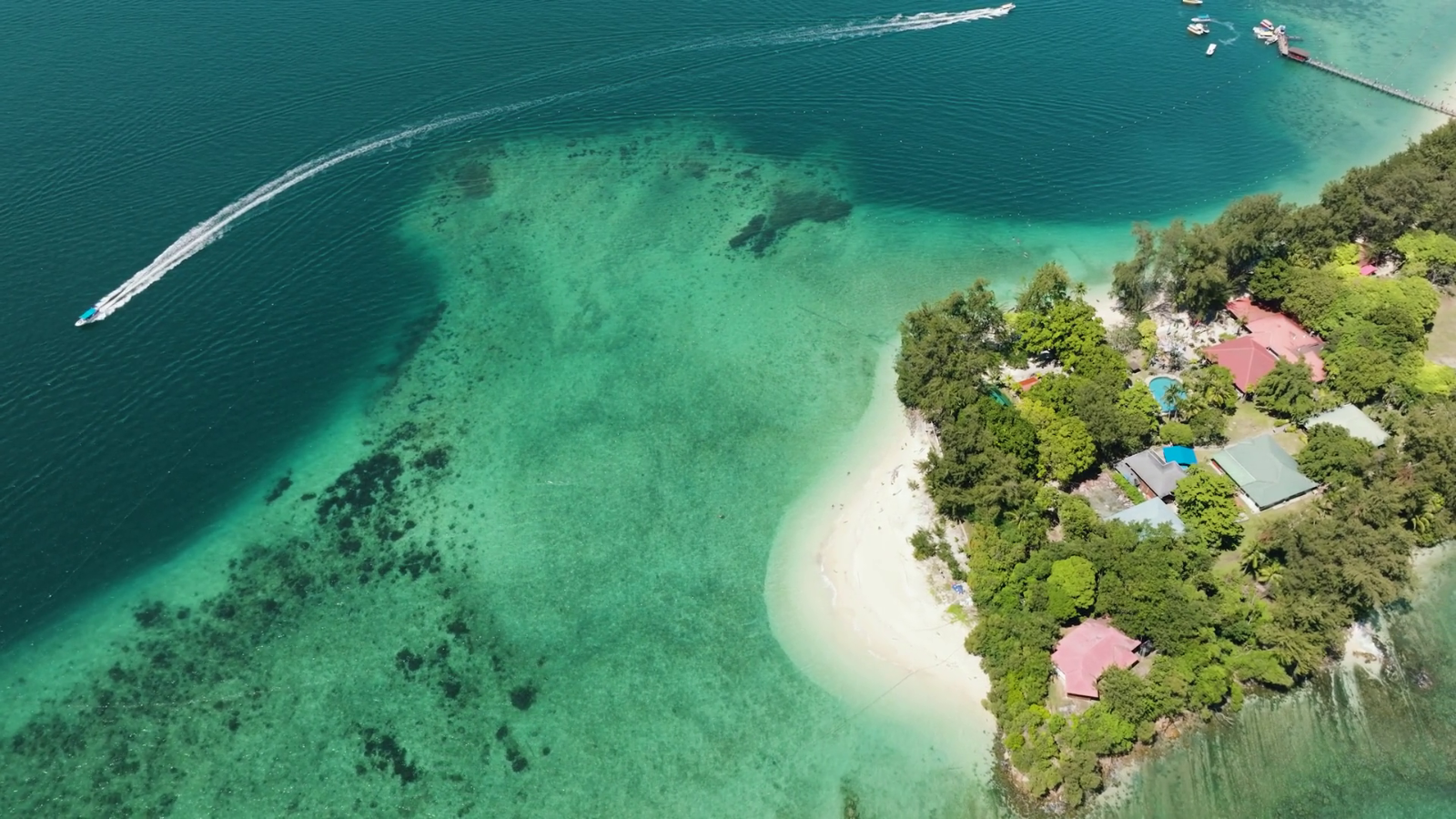 Where Is Manukan Island