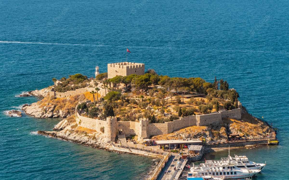 Guvercinada Fortress