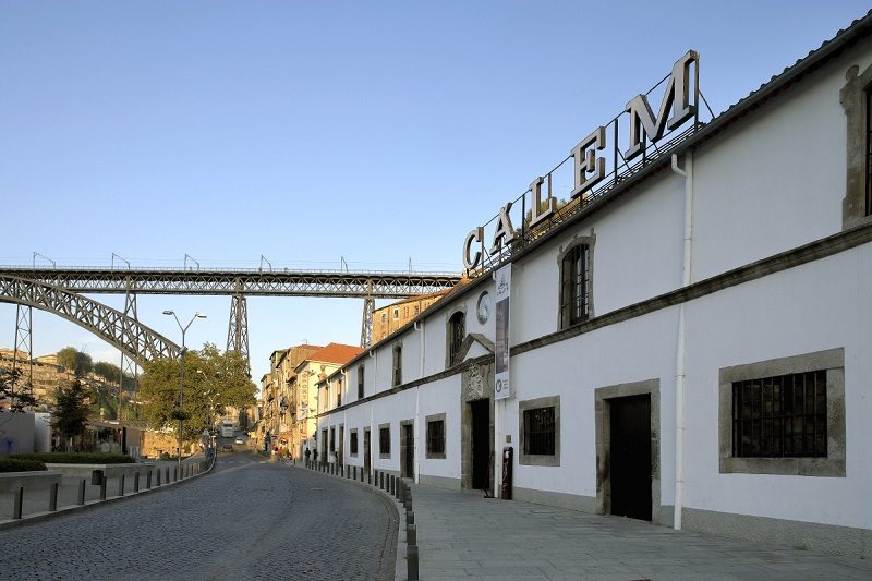 Cálem Entrance