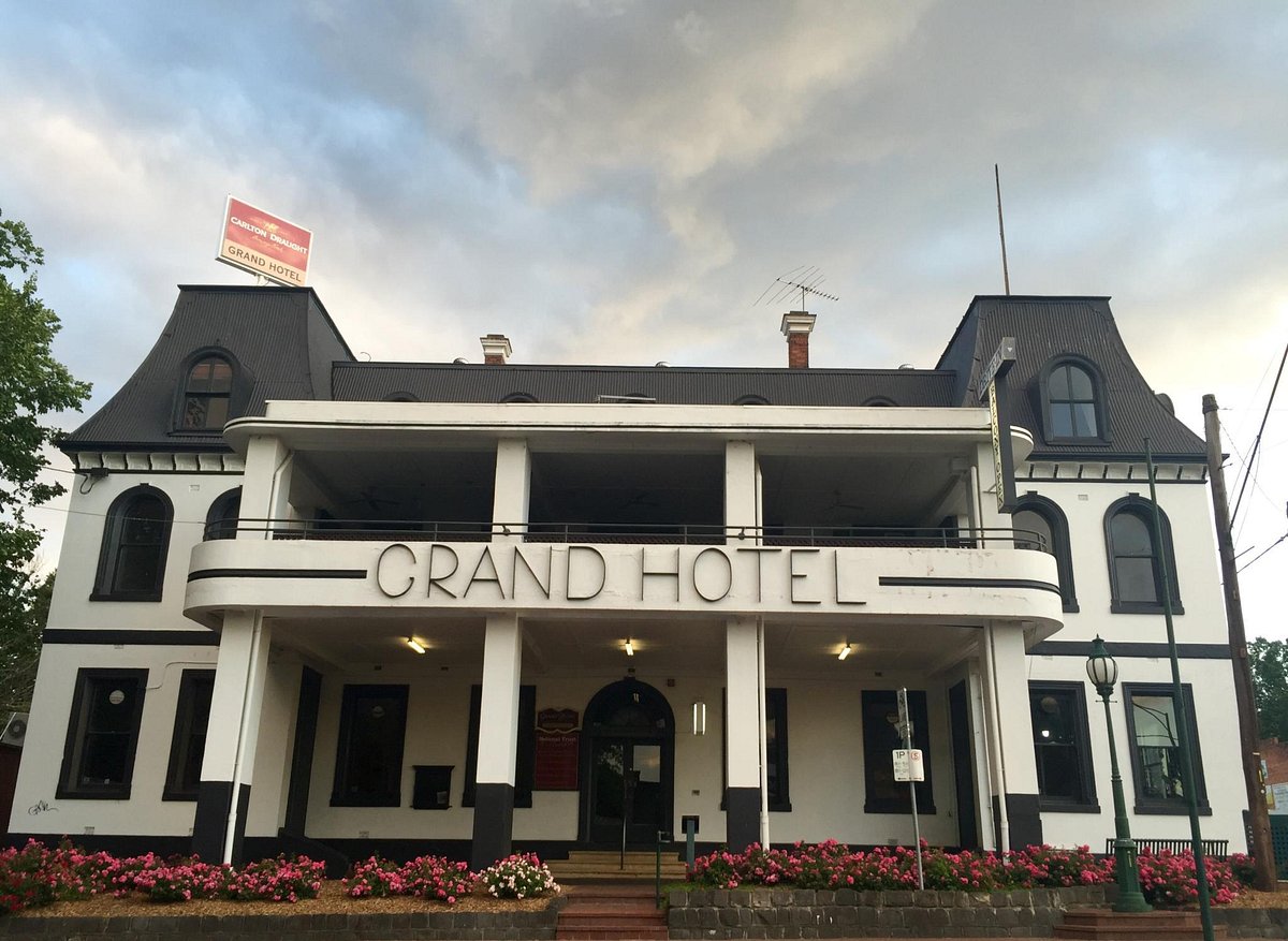 Healesville Grand Hotel