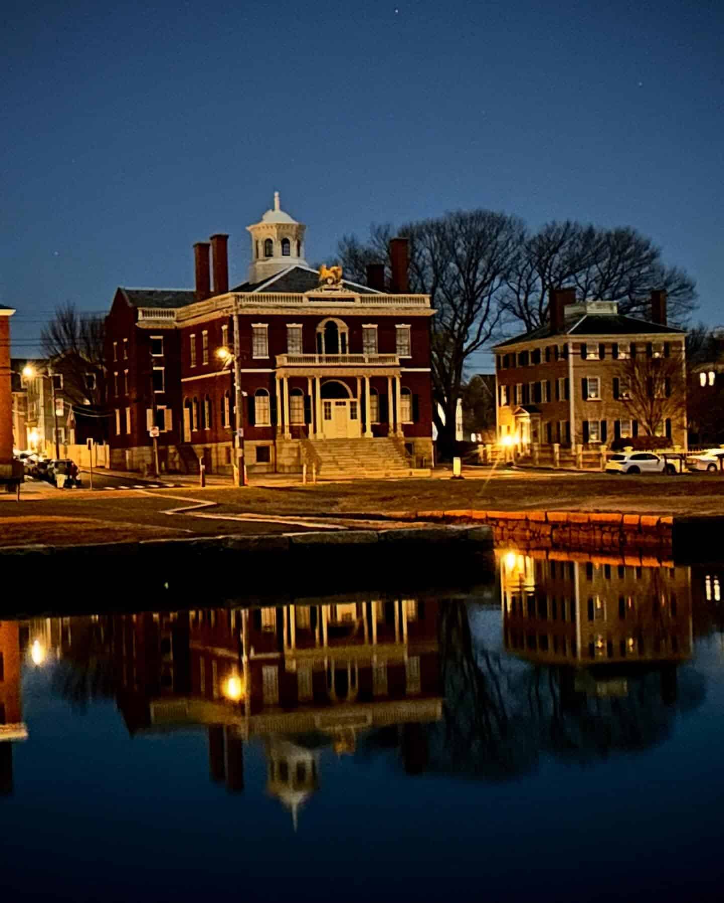 Salem Ghost Tours and Haunted Pub Crawl