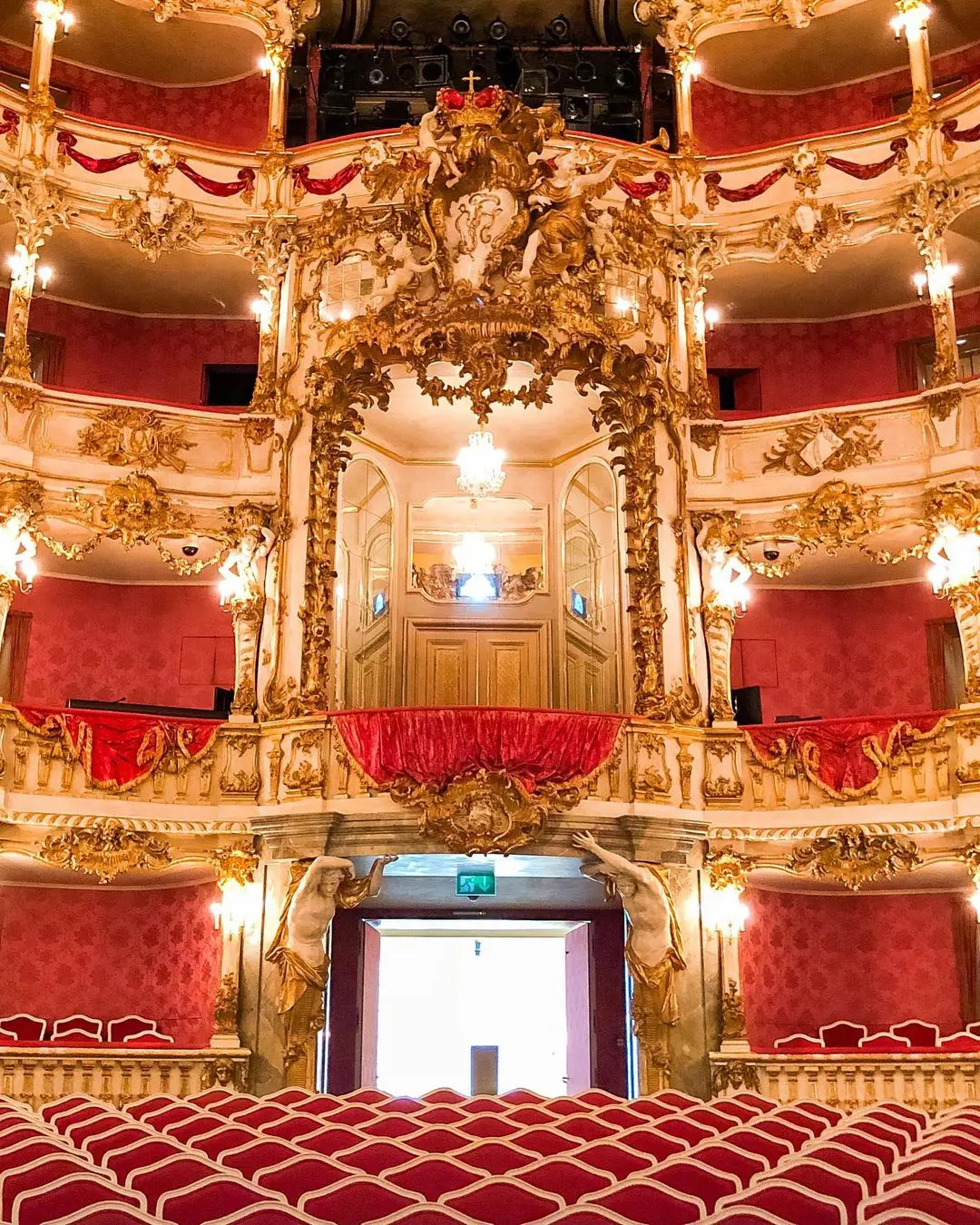 Royal Boxes