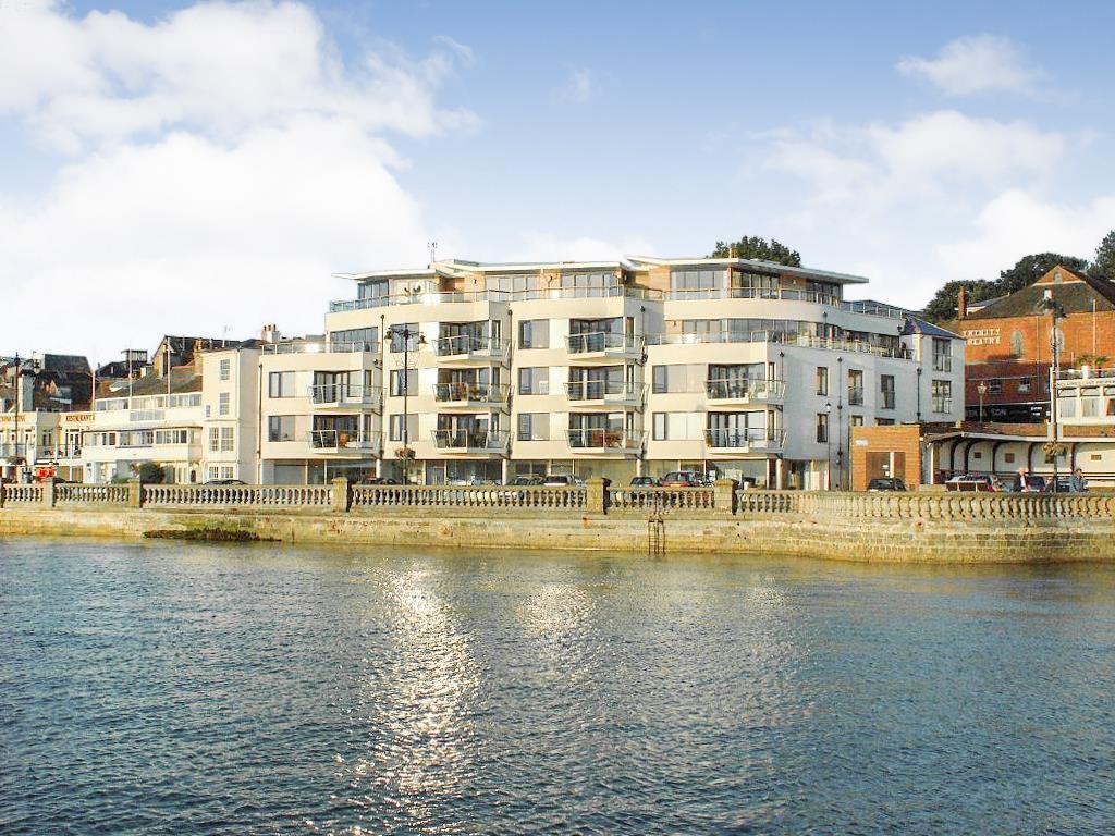 Cowes waterfront
