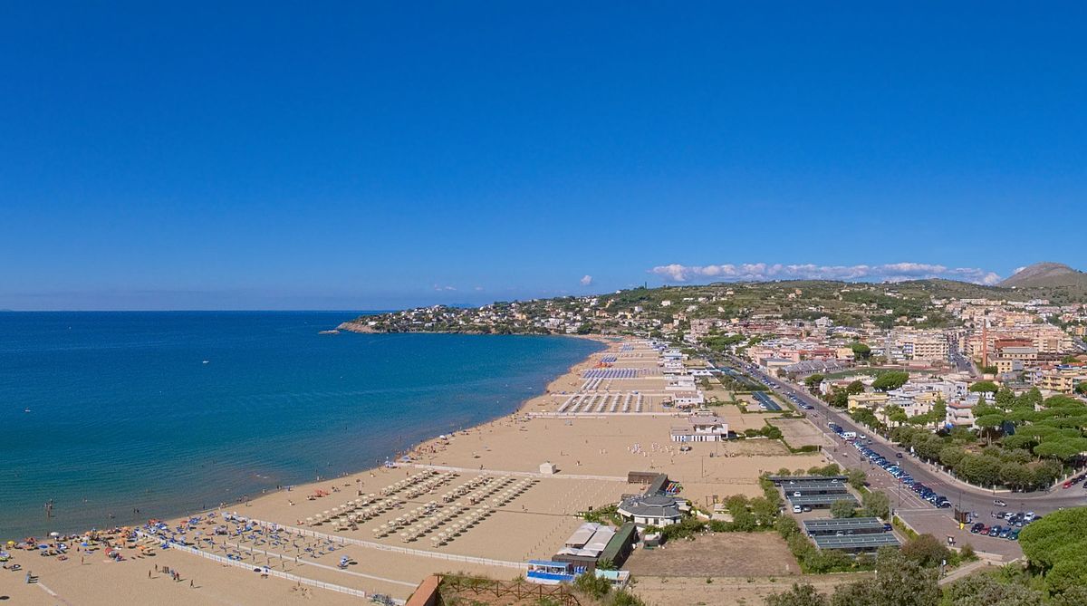Serapo Beach