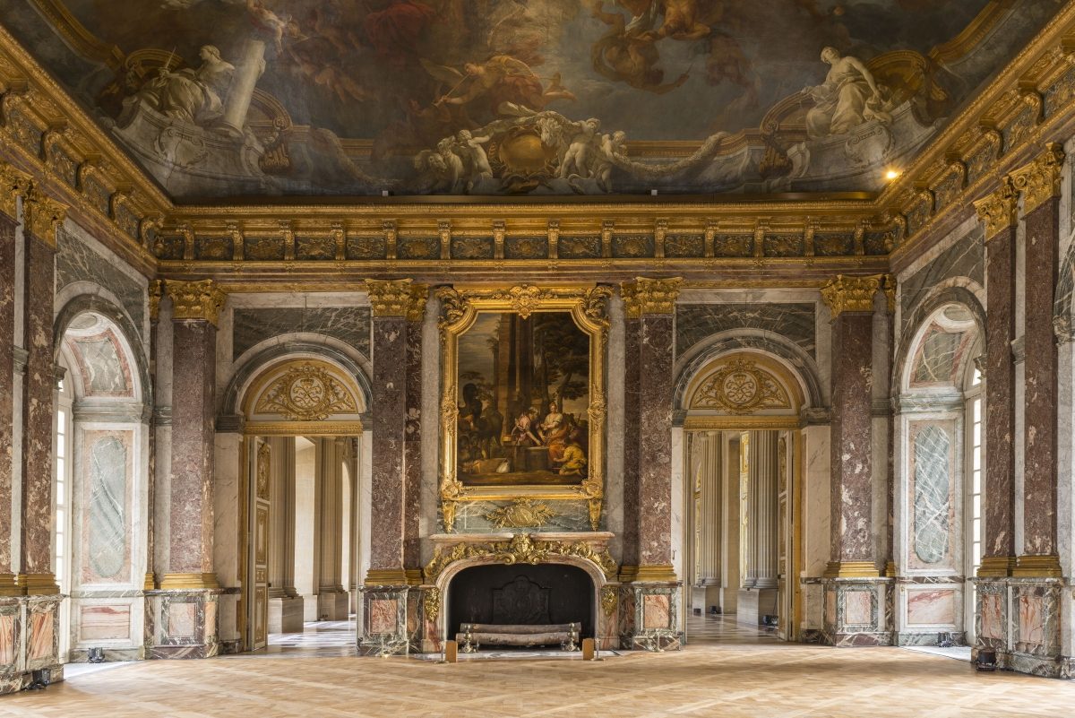 King's Grand Apartment