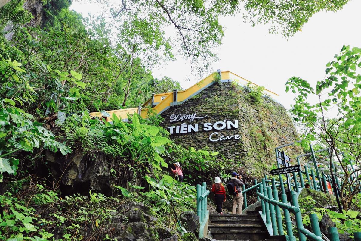 Ham Ninh Village