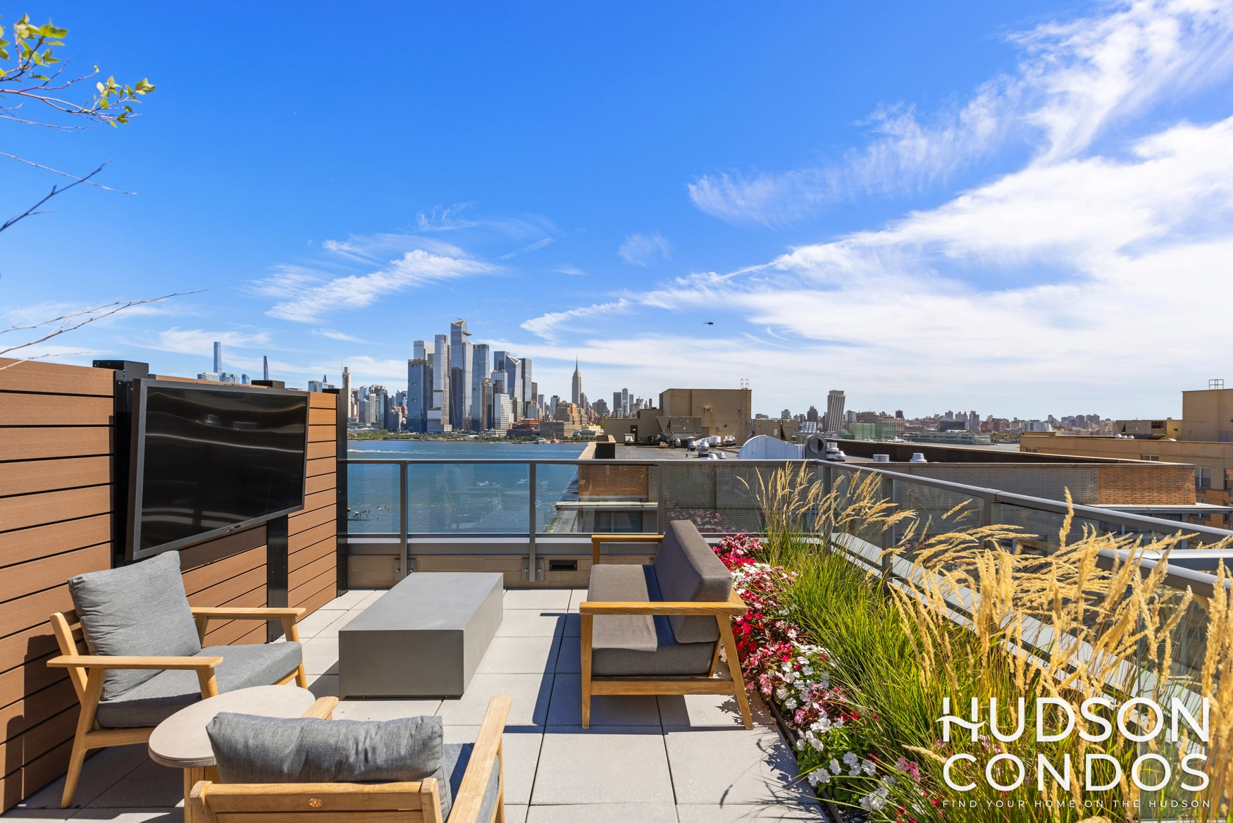 Top Sun Deck