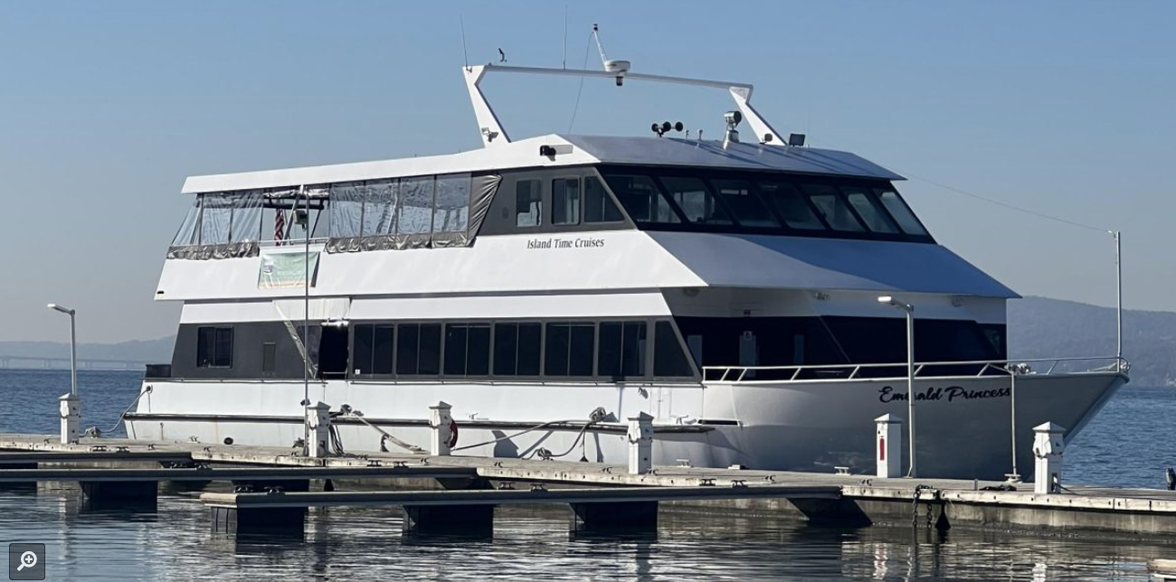 Fleischmann Pier Dock