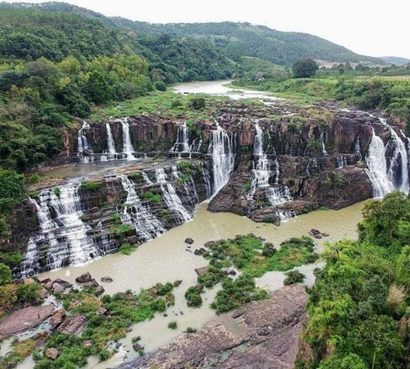 Lien Khuong Waterfall