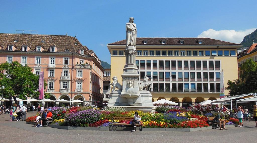 Statue of Walther von der Vogelweide