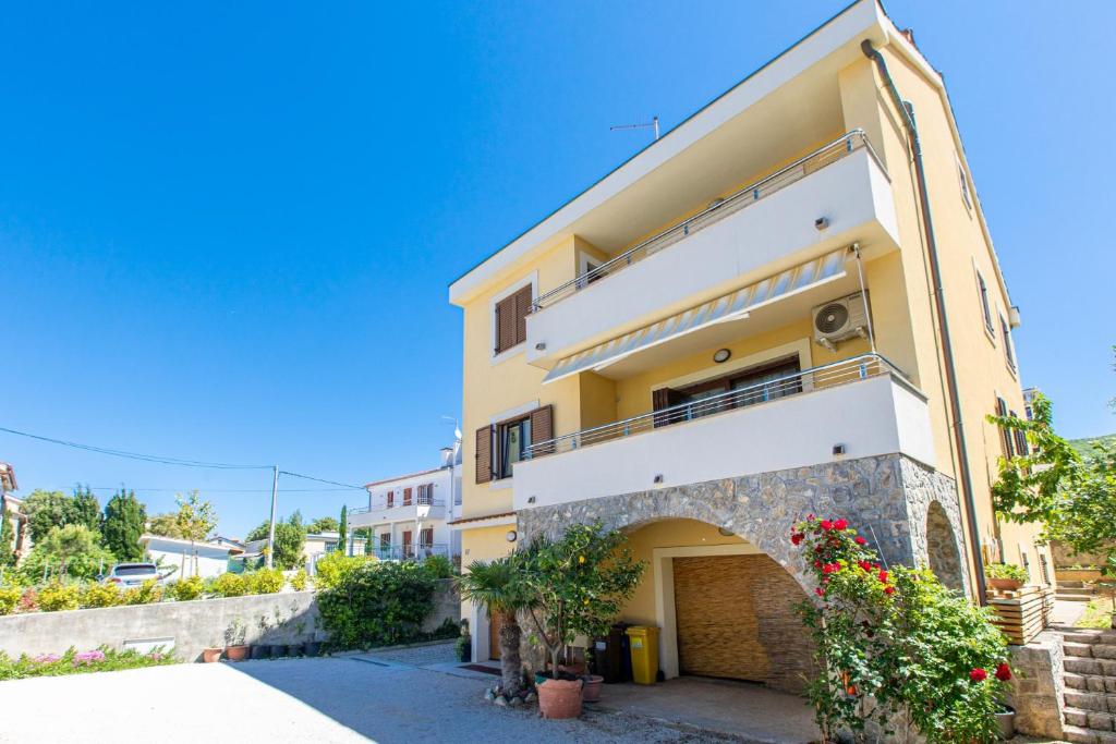 Apartments Punat