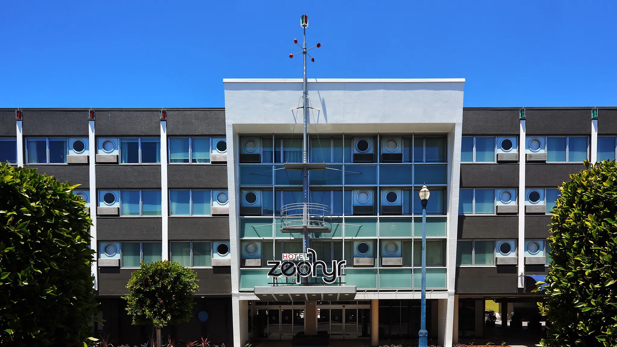 Hotel Zephyr