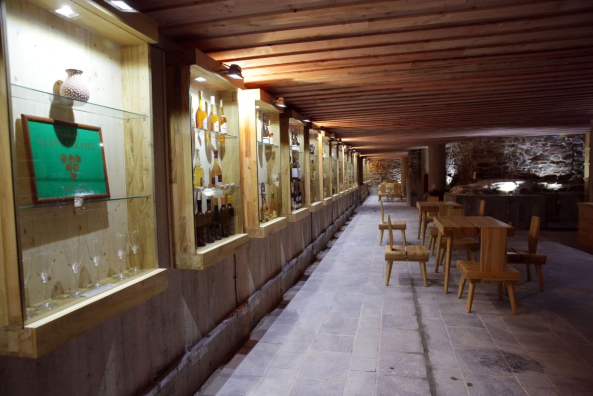 Explore the vast cellar network and sample regional specialties during your tokaj wine tasting.
