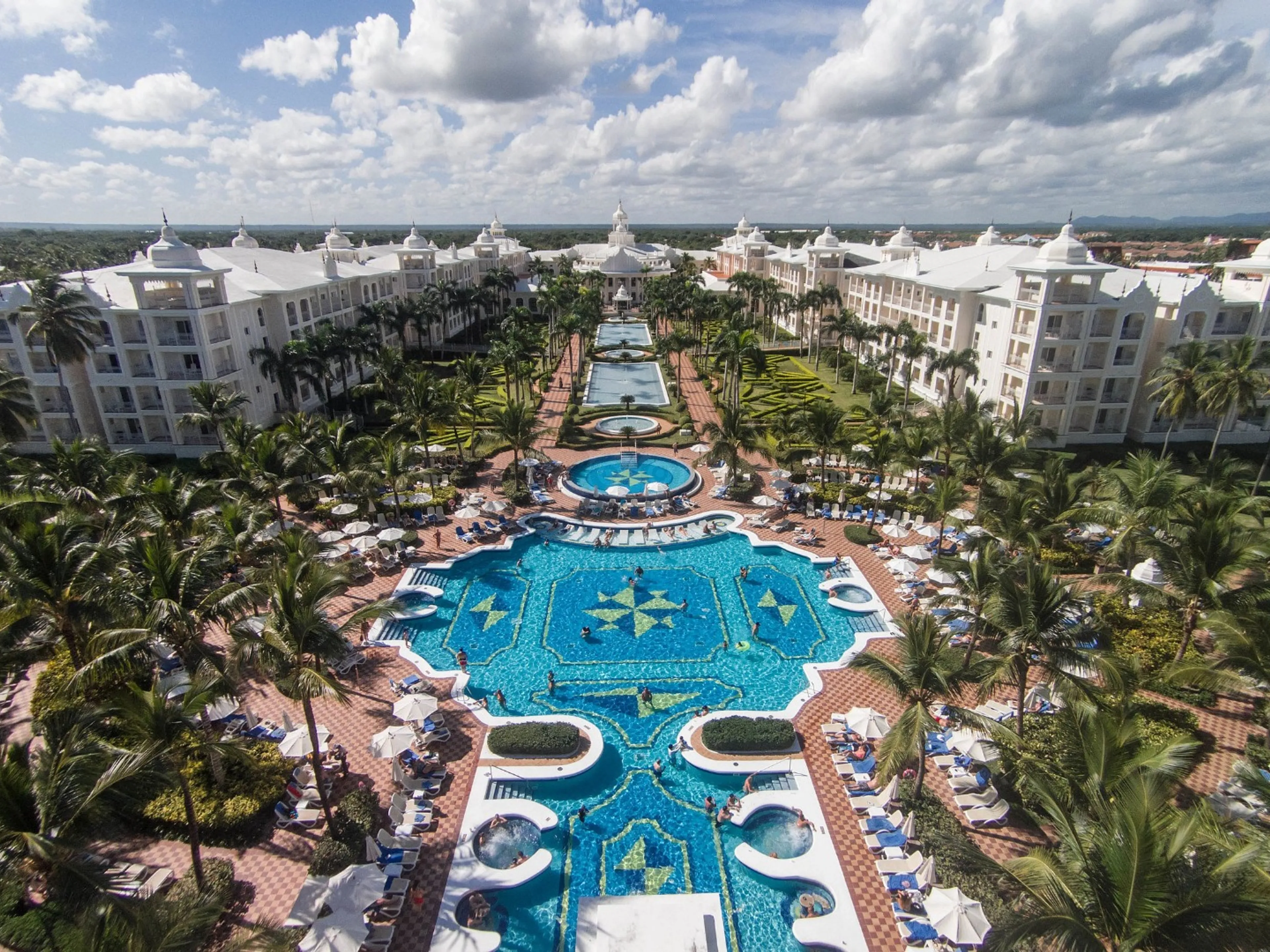 Miches Resorts