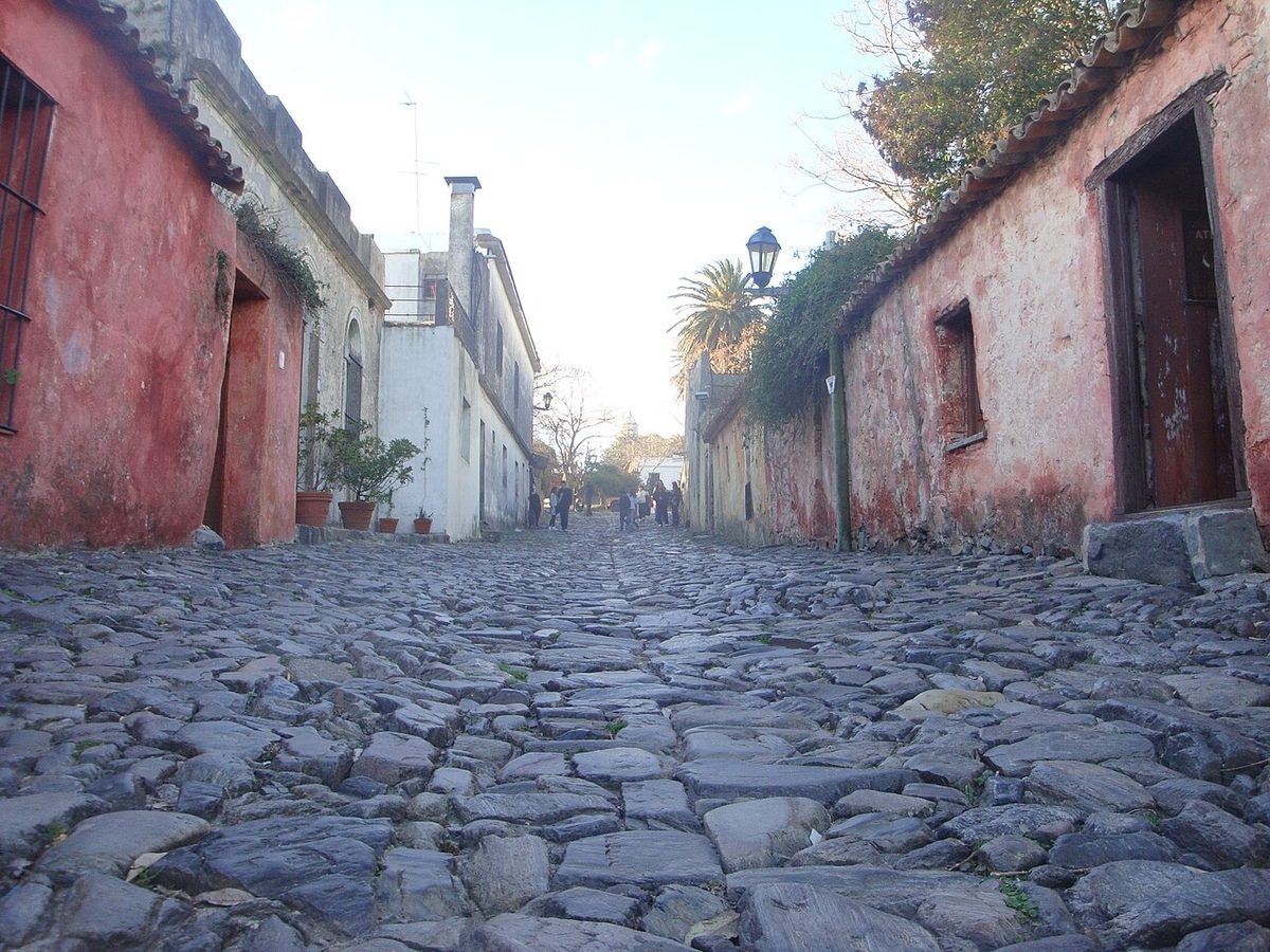 Montevideo to Colonia Del Sacramento