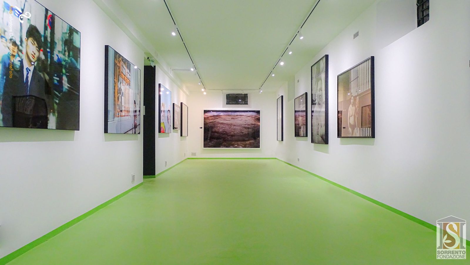 Artistic Exhibition Space