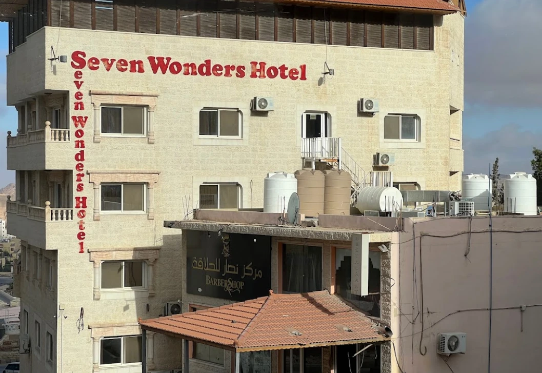 Seven Wonders Hotel