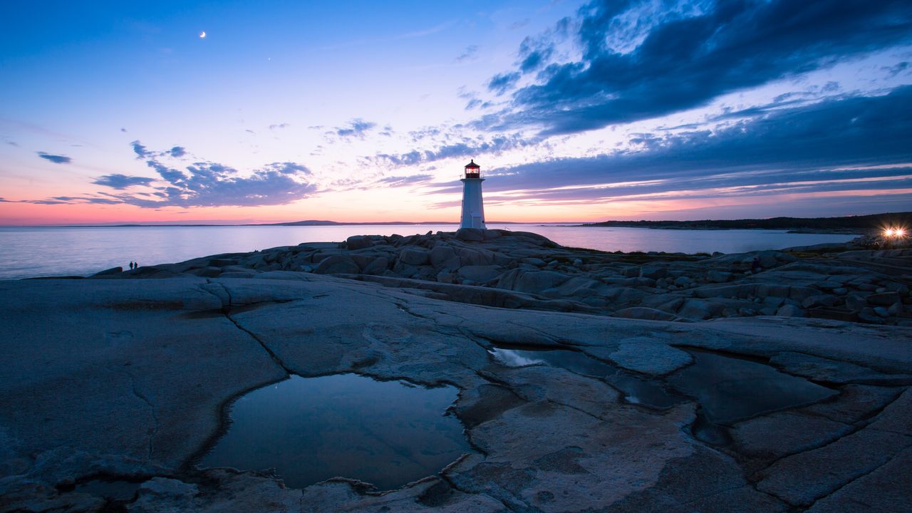 Peggy's Point Lighthouse
