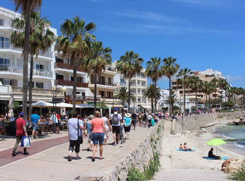 Cala Millor Promenade