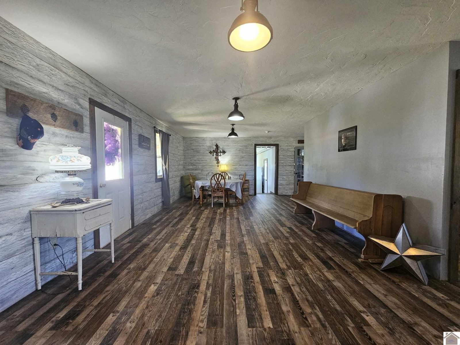 Old Order Amish Farmhouse