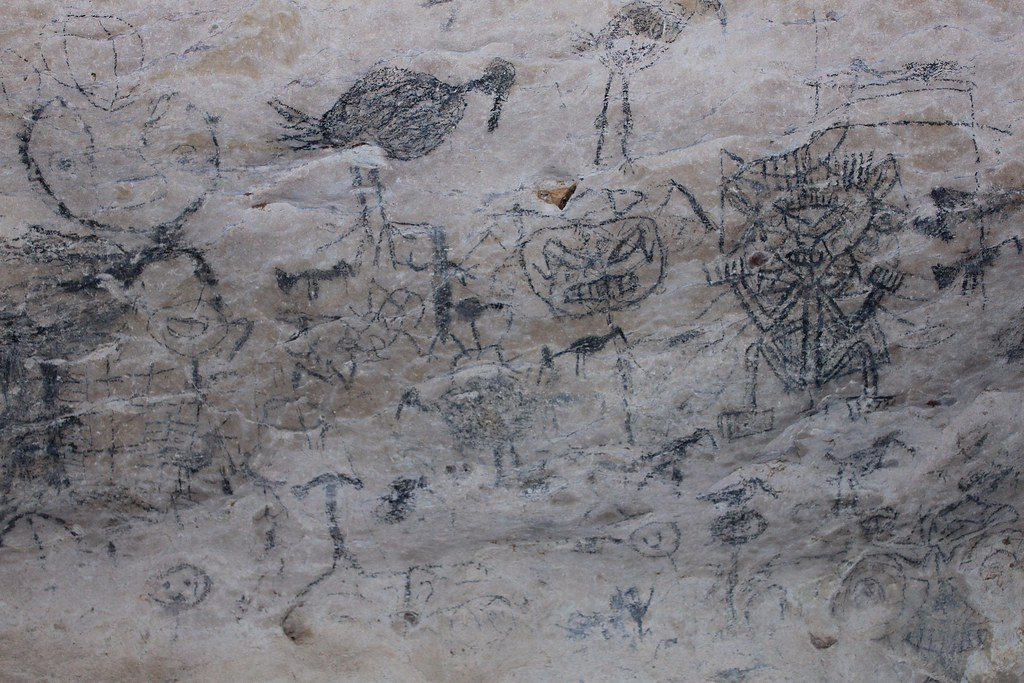 Cueva de la Línea