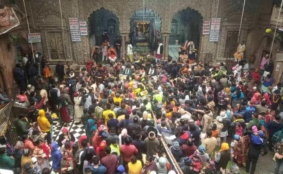 Join the darshan queue