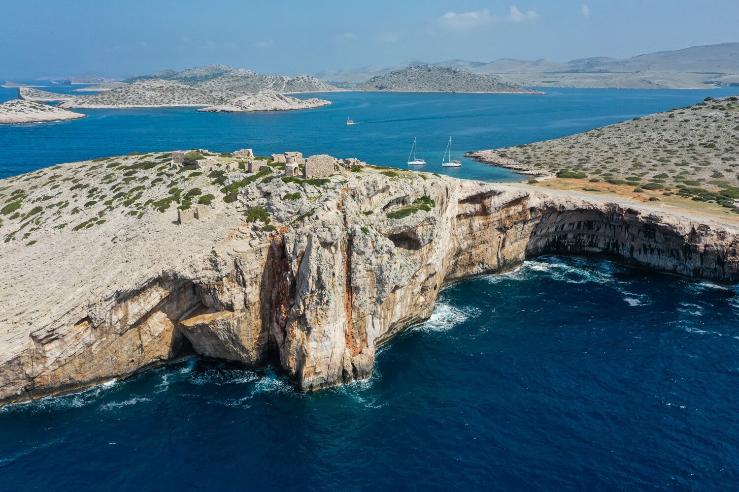 Mana Island Cliffs
