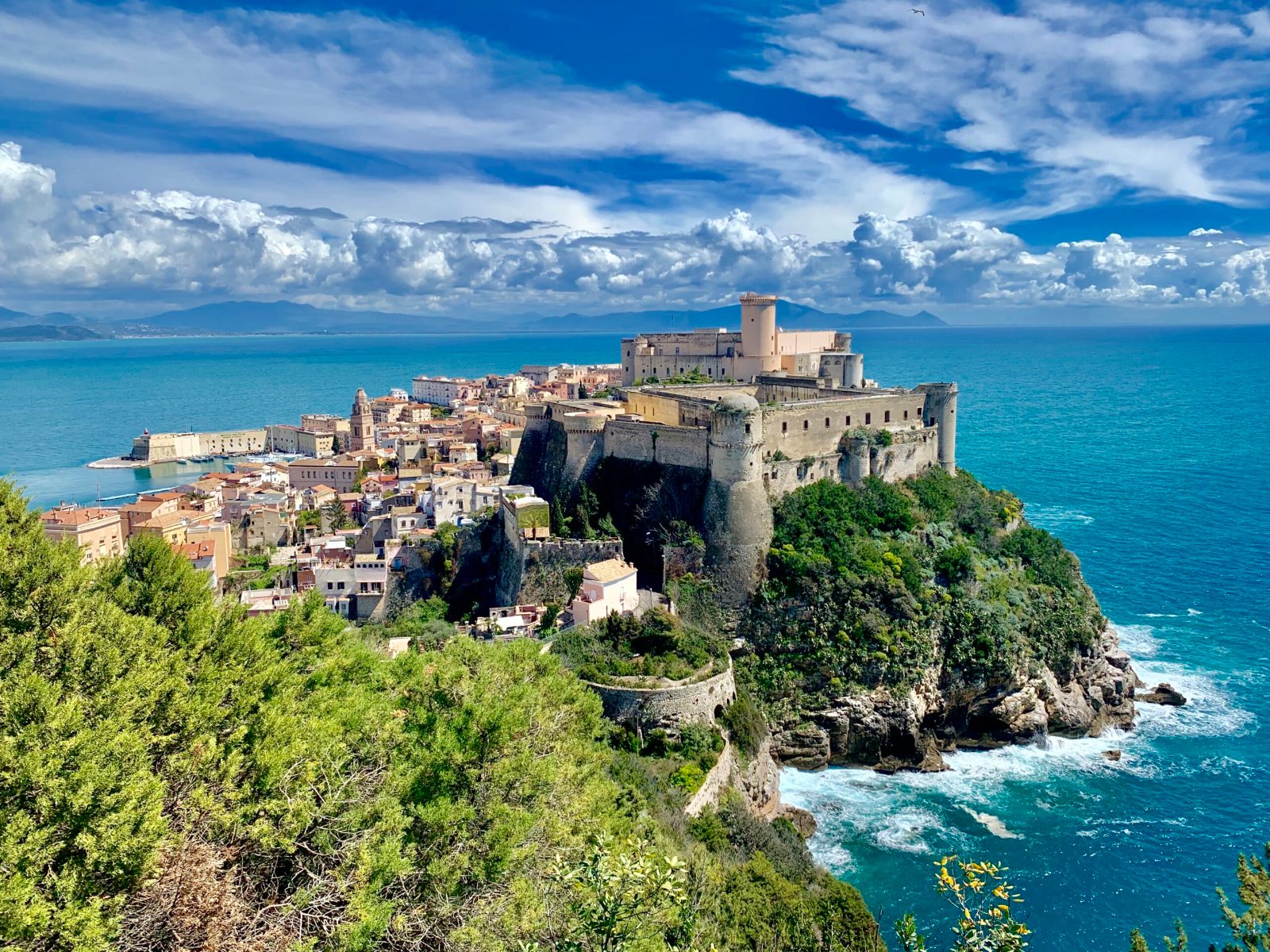 Castello Angioino-Aragonese