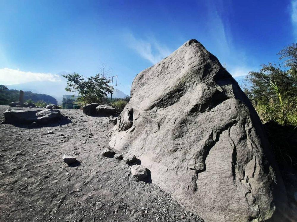 Alien Stone