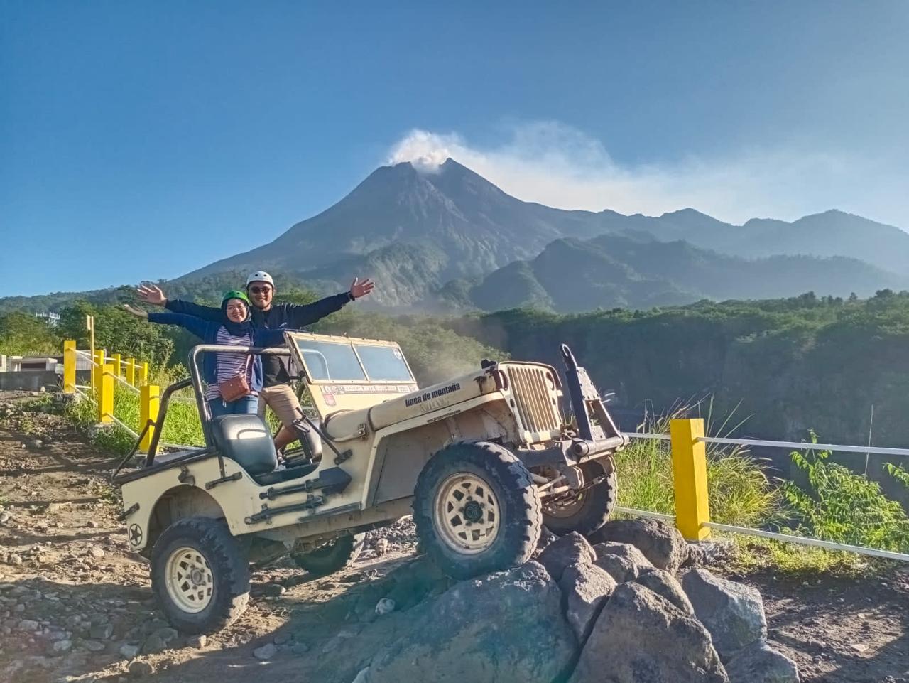 Merapi Jeep Tour Sunrise