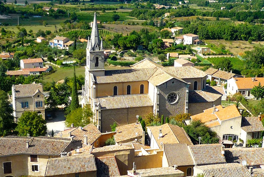 Bonnieux Church Square