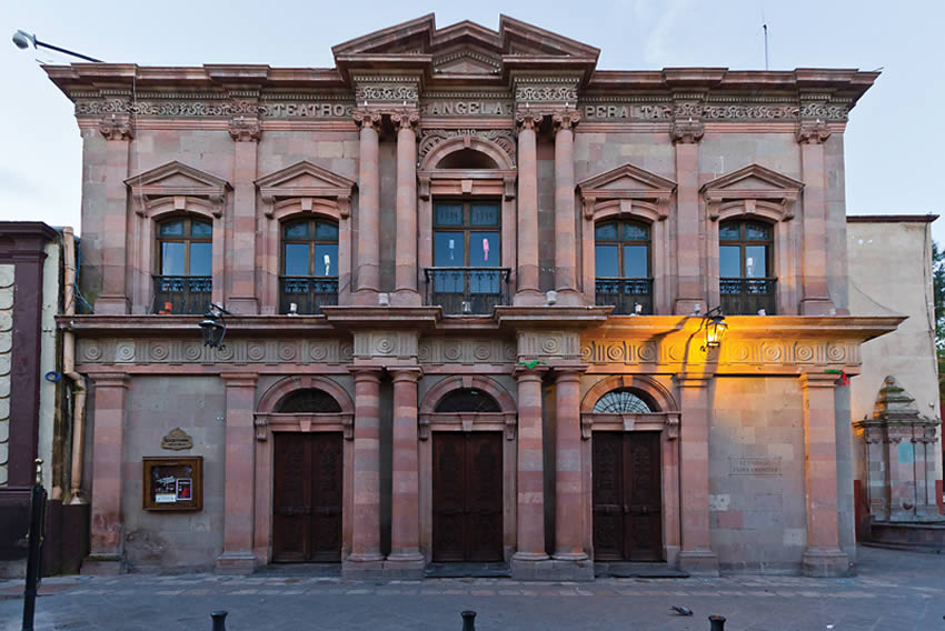 Teatro Angela Peralta