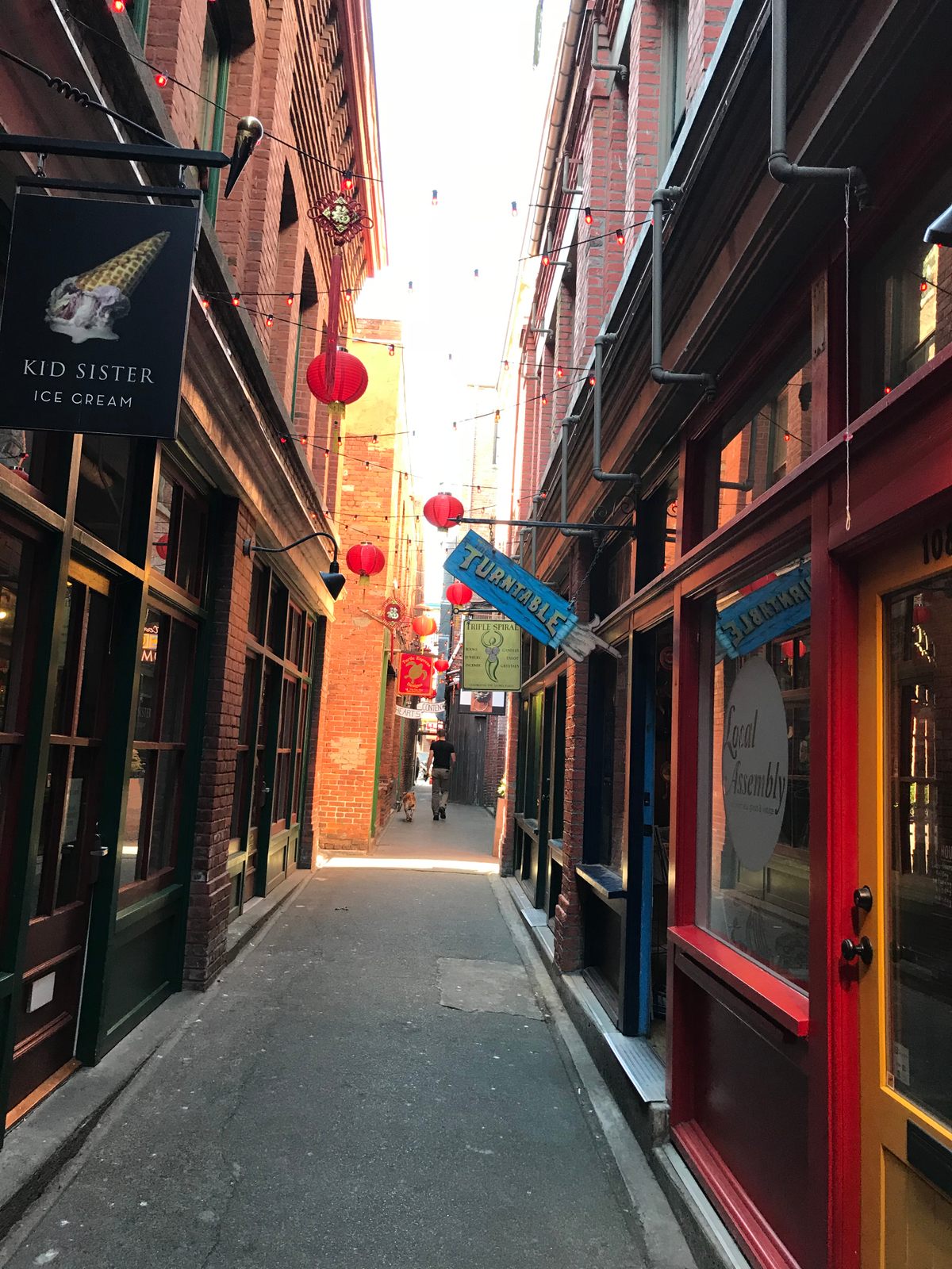 Fan Tan Alley