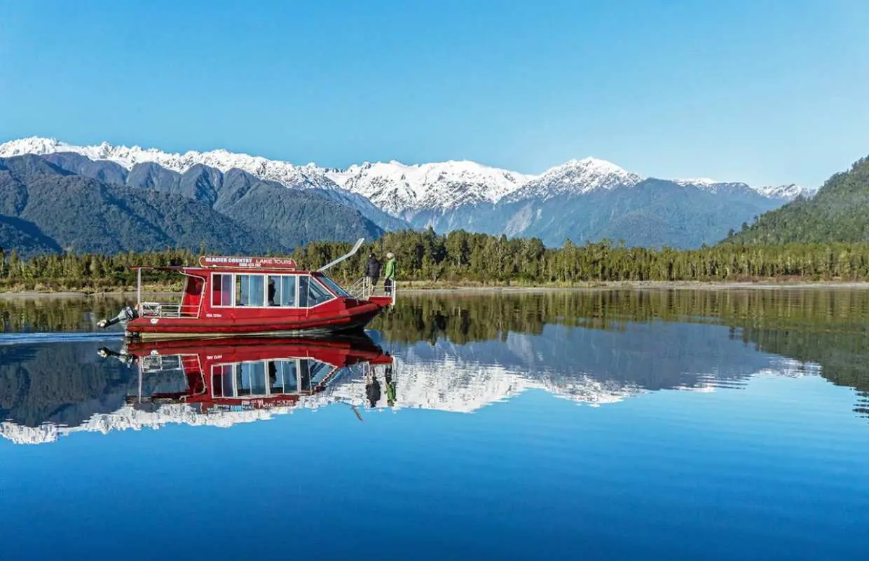 Lake Mapourika Scenic Cruise