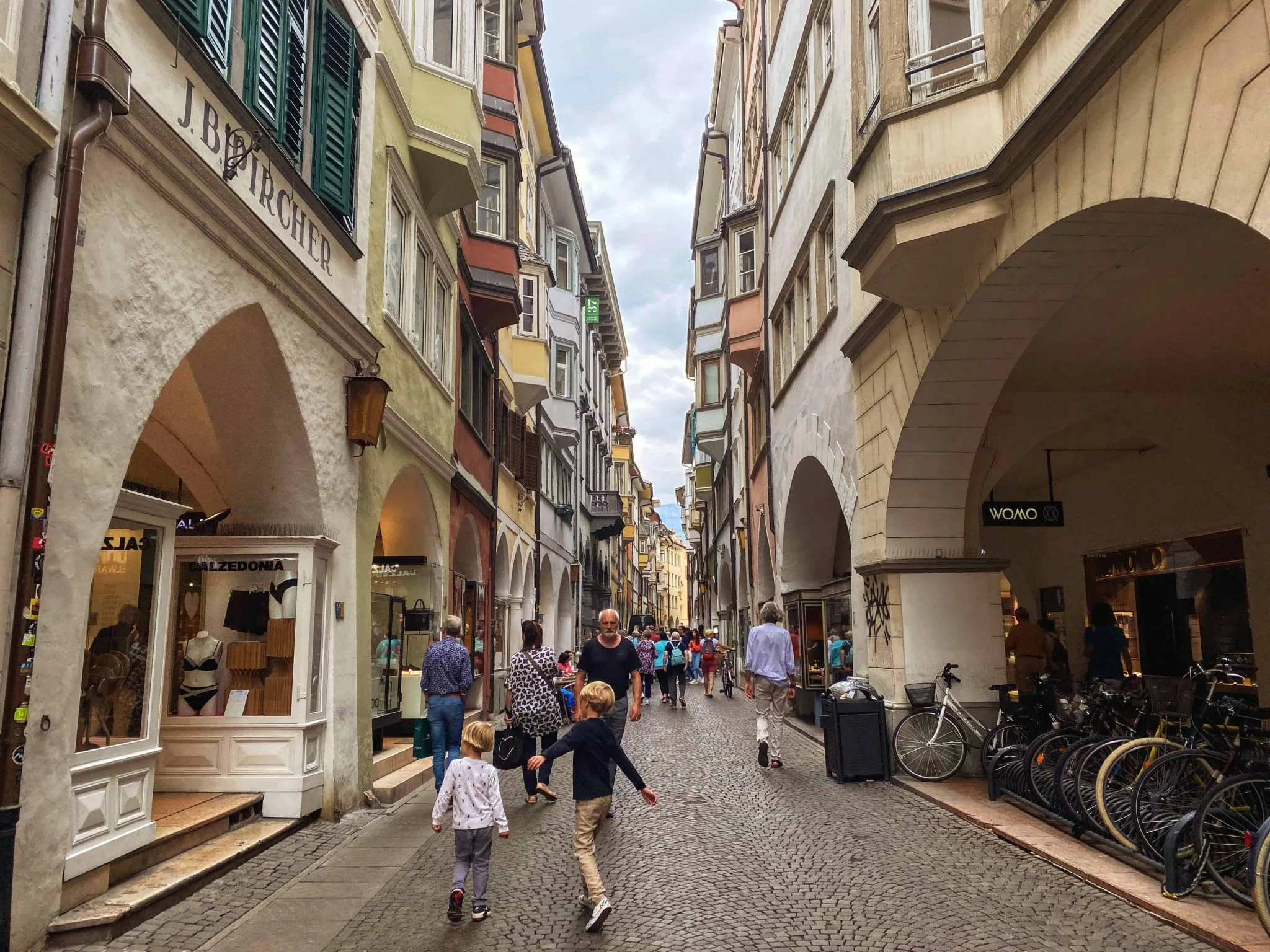 Via dei Portici Arches