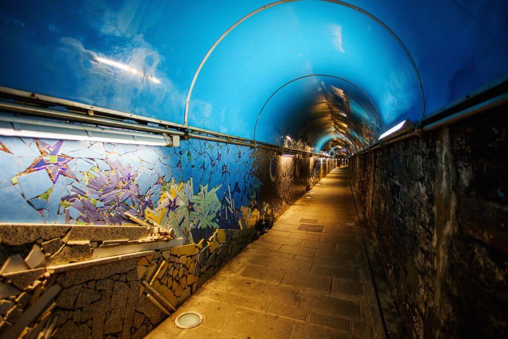 Riomaggiore Tunnel Walkway