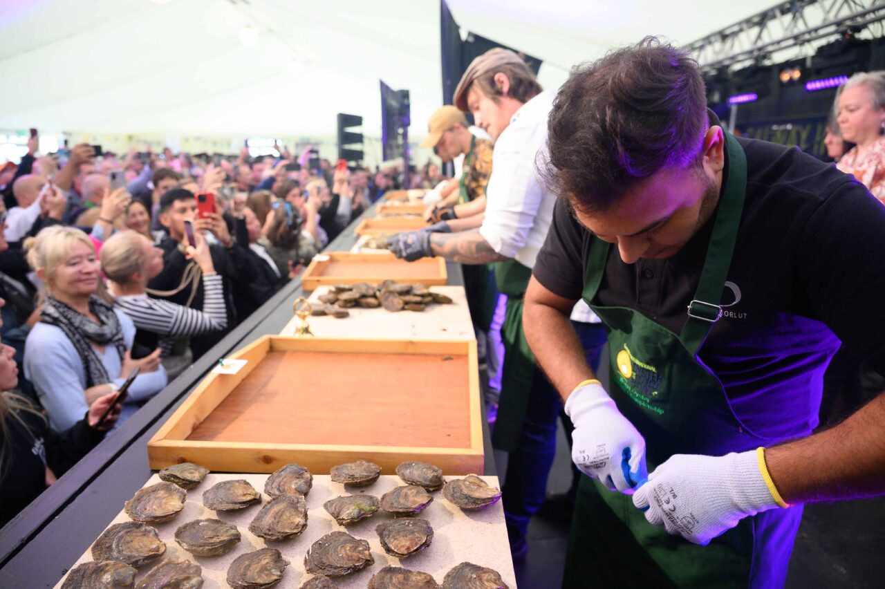 Oyster Opening Demo