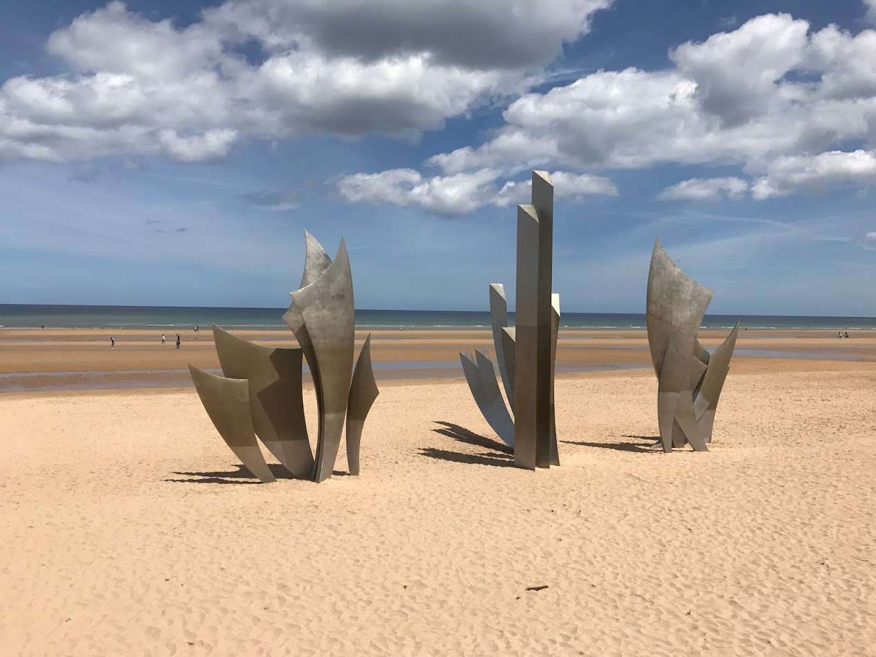 Spaziergang zum Les Braves Monument