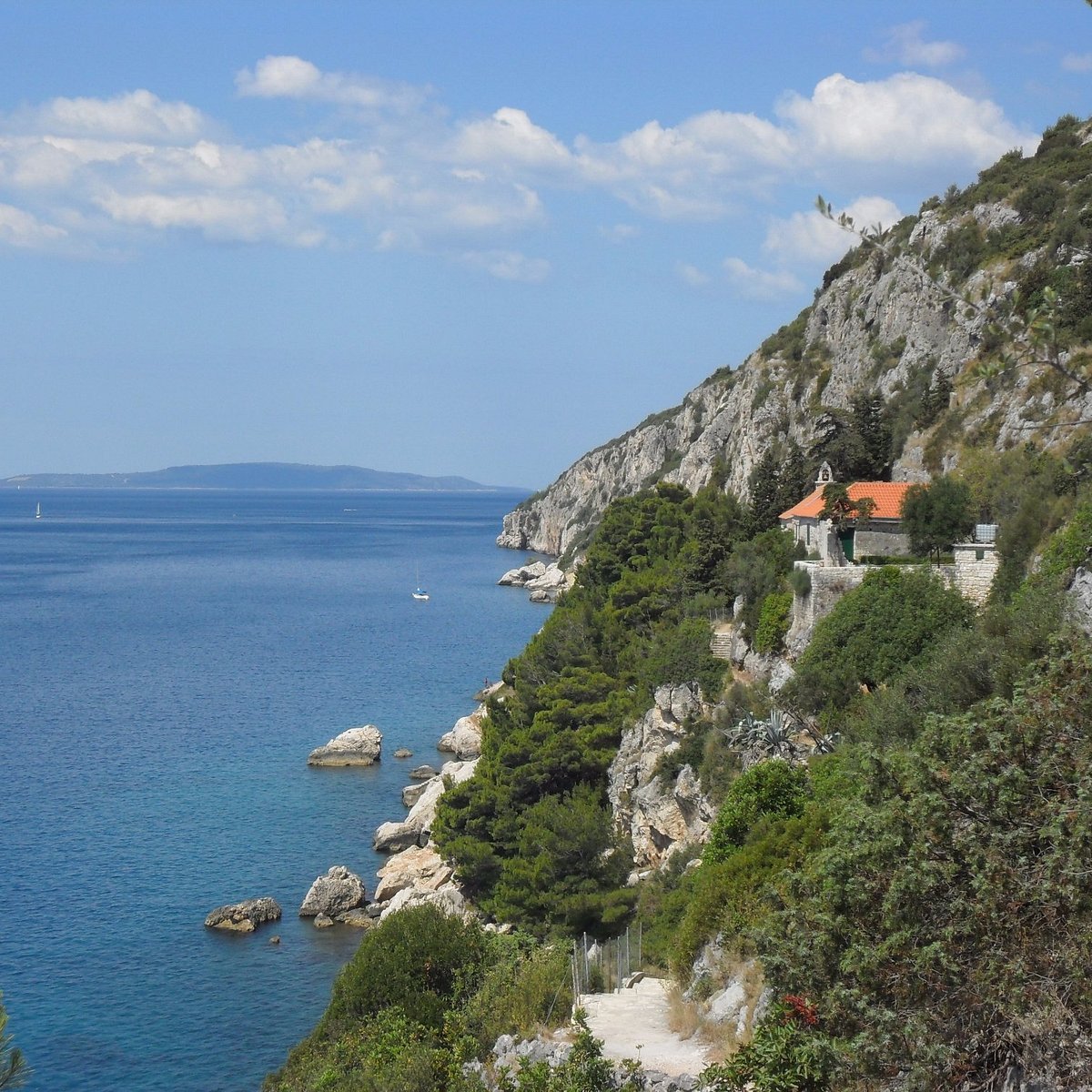Gospa od Prizidnice Trail