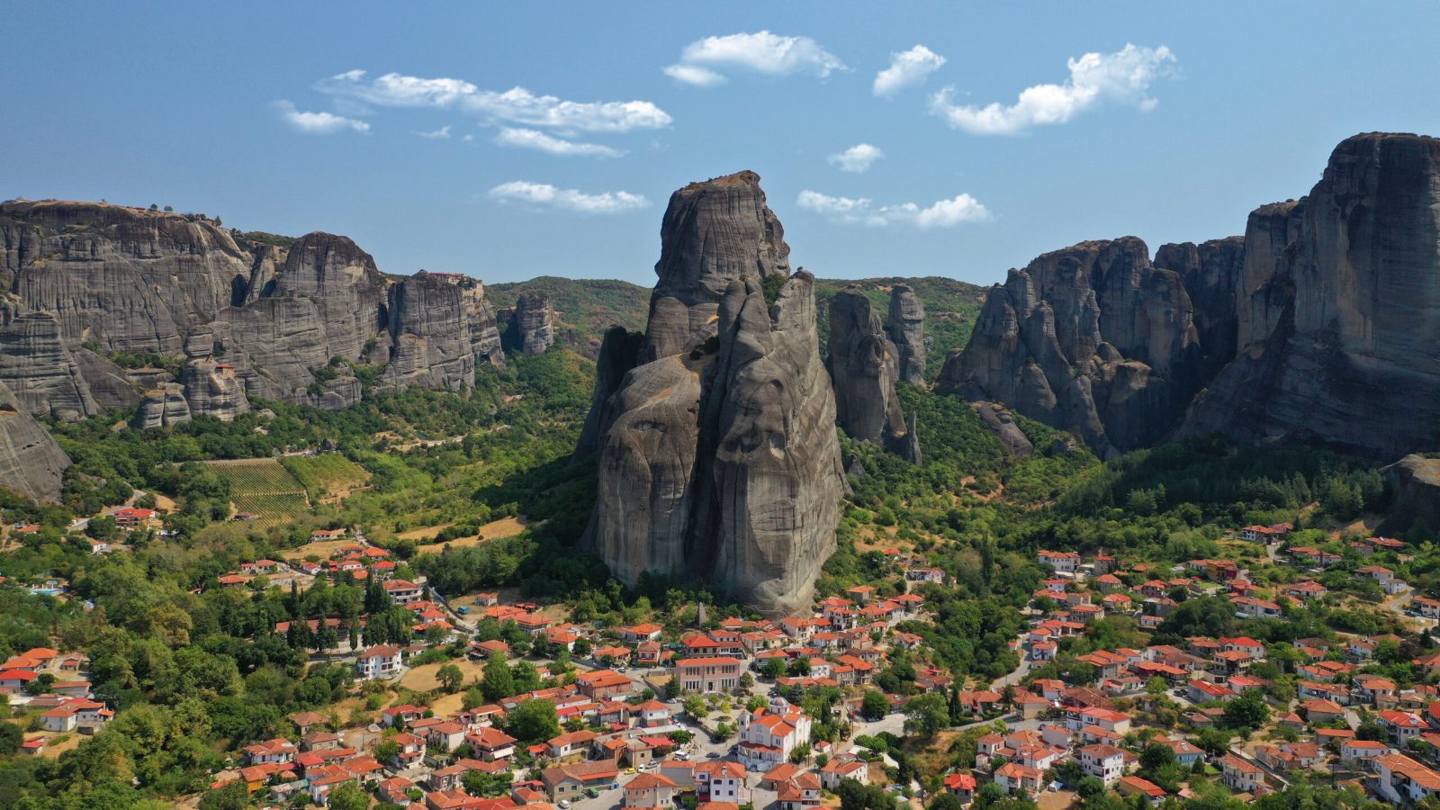 Kastraki Village
